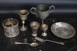 A good collection of silver plated wares to include a Victorian twin handled trophy,