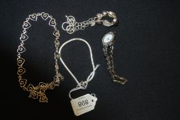 A ladies heart linked silver necklace of heavy form together with an agate stone set silver