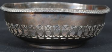 A silver hallmarked fret pierced bon bon dish bearing Birminham hallmarks for 1919,