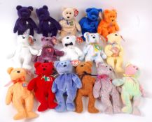 TY BEANIE BABIES; A collection of 16x Beanie Baby stuffed toy teddy bears,
