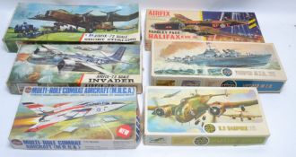 MODEL KITS; A collection of 6x original vintage Airfix model kits, each of a war plane,