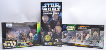 STAR WARS; A collection of 3x Kenner Star Wars action figures / playsets,