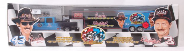 TRUCK;