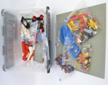 LEGO; A crate of assorted vintage loose Lego - mostly appearing to be 1970's - 1980's Lego,