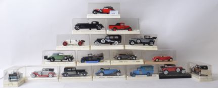 SOLIDO; A collection of 17x original Solido 1:43 scale diecast model classic cars,