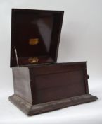 A good Edwardian mahogany table top gramaphone by Columbia ( see illustrations )

UK,