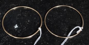 A beautiful pair of 375 / 9ct gold hallm