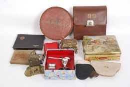 A dealers lot to include collar box, a brass casket, penny purse, vanity case,