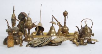 A box of vintage brass wares etc to include figures,