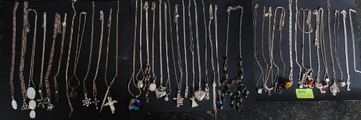 A collection of 40+ silver and white metal ladies jewellery necklaces, varying styles and designs.