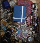 A collection of costume jewellery to inc