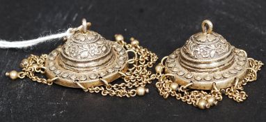 A pair of 19th century Chinese silver gi