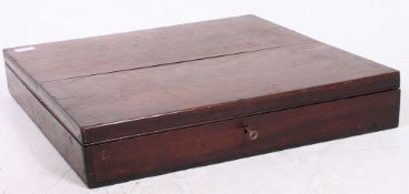 An original mahogany desktop locking display box / cabinet / case. With key.