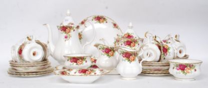 ROYAL ALBERT OLD COUNTRY ROSES;