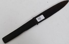 An unusual oceanic tribal pudding knife from the Vanatu people of the South Pacific.