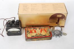 A vintage Smiths car clock,