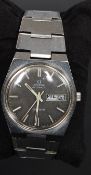 A gentlemans 1970's Omega Automatic Geneve wristwatch having grey face with baton numerals and