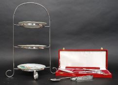 A mixed lot of silver and plated wares t