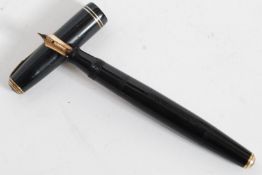 An American black and gold trim finished Geo S Parker '  Parker Vacumatic ' fountain pen with arrow