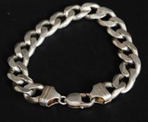A contemporary heavy set chunky linked silver bracelet. Stamped 925. Total weight 65g.
