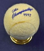 Rare 1957 Wimbledon Lawn Tennis Presentation tennis ball table lighter -  comprising a tennis ball