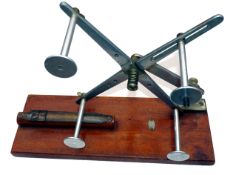 LINE DRIER: Hardy Practical table top line drier, mahogany base 14