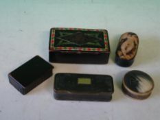 Snuff Boxes Three papier-mache and two pressed horn