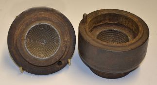 Vic. cast iron gutty golf ball mould - square line pattern - overall 3.5