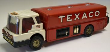 Park Plastics Co. Texaco Tanker Wagon made exclusively for Texaco, white cab, red interior, tanker