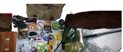 ACCESSORIES: Brady traditional canvass and leather bag, 2 front pockets, Mitchell Match RHW auto