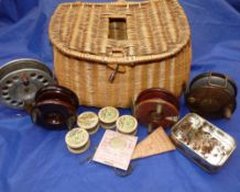 ACCESSORIES : Fine early split French reel fly fishers creel, 11