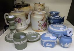 Mixed ceramics including Wedgwood Jasper
