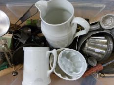 A large collection of c1950s kitchenalia
