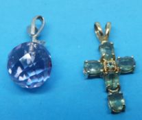 A 9ct gold cross pendant set with Alexan