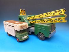 A Marx tin plate crane and a Tri-ang hor