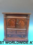 An apprentice or jewellery chest formed