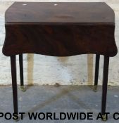 A Georgian mahogany Pembroke table with
