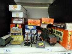A collection of Hornby Dublo, Hornby, Ri