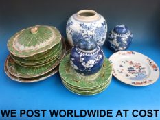 A collection of Chinese porcelain includ