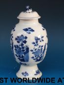 A Chinese blue and white tea caddy decor