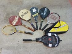 A quantity of squash and similar racquet