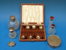 A set of six hallmarked coffee bean spoo