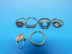 Two 9ct gold rings, a 22ct gold wedding