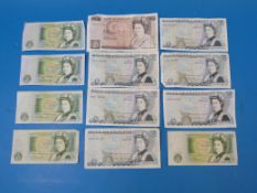 A quantity of world bank notes including