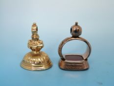 A yellow metal fob set with carnelian ag