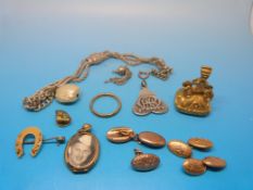 A pair of hallmarked 9ct gold cufflinks,