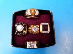 Four costume jewellery rings by Seta set