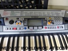 A Yamaha PSR 280 keyboard
