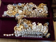 A large quantity of costume jewellery to
