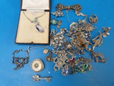 A collection of marcasite jewellery to i